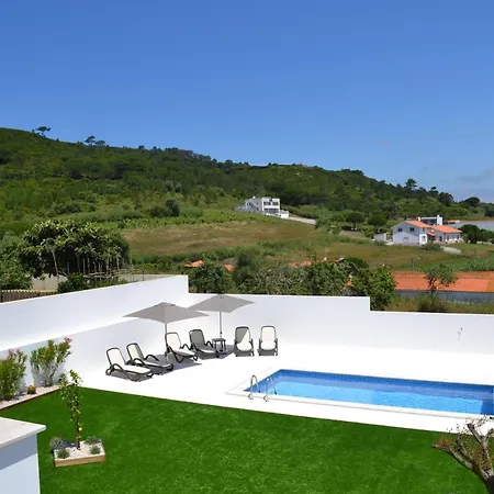 Neue Moderne Mit Privatem Pool